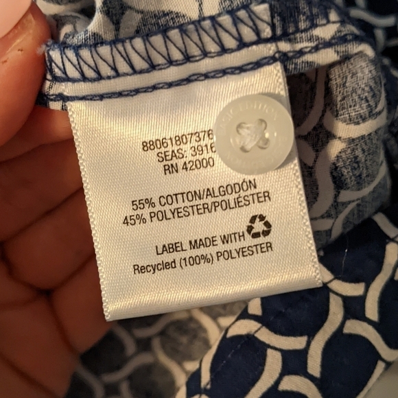 Basic Editions Blue and White Patterned Long Sleeve Button Up Top Size Medium - Picture 5 of 5